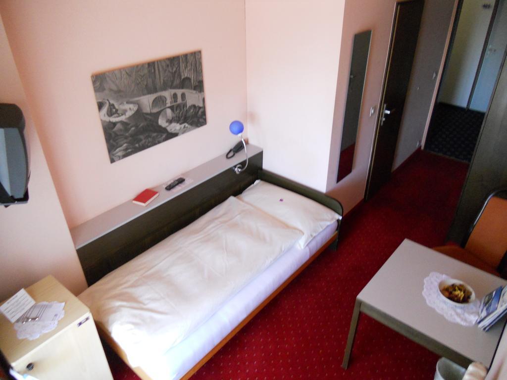 Monopol-metropol 3*